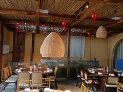 -二厨·吊桥小院·脆皮烧鸡公·本地农家菜(沿江西路店)