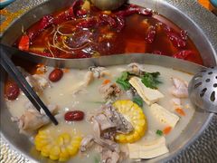 -麻田会 ·鲜活现烹·牛蛙火锅(珠江新城维家思广场店)