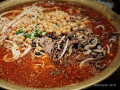 -张翻越·川渝冒菜·武汉黑鸭煲(城北万象城店)