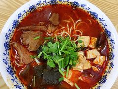 -萍记·鲜肉泡菜粉·非遗襄阳牛肉面