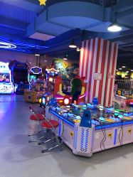 -咔叮卡丁·儿童室内赛车馆