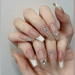 -赢韵美甲美睫瑞士净斑中心