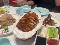 -梅利汴京烤鸭•开封豫菜地标店(东司门店)