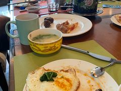 -岷山饭店-芝芝自助餐厅