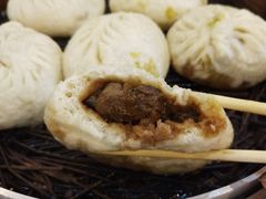 排骨肉包子-张包铺(道外店)