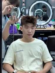 点击看大图 -藤野造型烫发染发