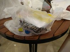 -周黑鸭(宁波鄞州区环球银泰城店)