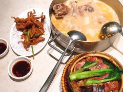 -肥仔文澳门猪骨煲(南京西路店)