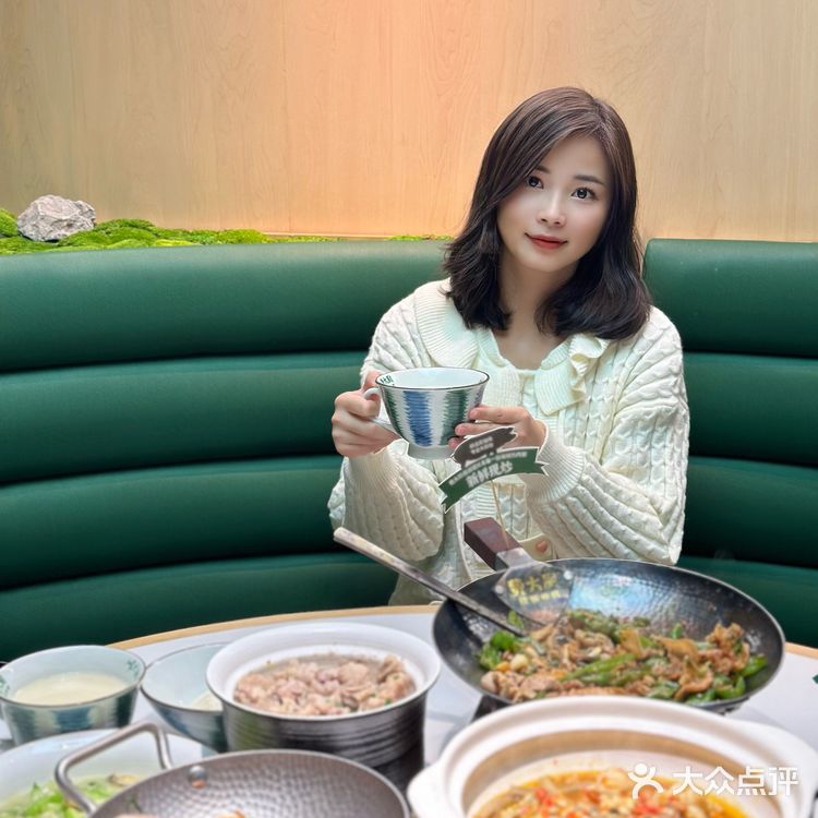 在上海❗❗❗谁还没吃过正宗的湘菜馆呀
