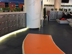 -冰纷万象滑冰场(赣州华润万象城店)