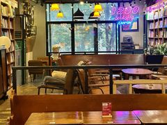 -1200读书自习室(体育东店)