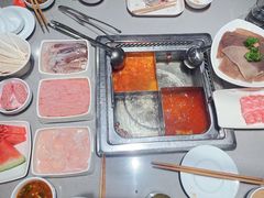 -海底捞火锅(高新万达店)