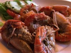 -J Daeng Seafood