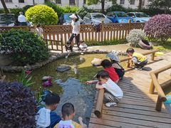 -蒙蒙狮蒙台梭利儿童之家