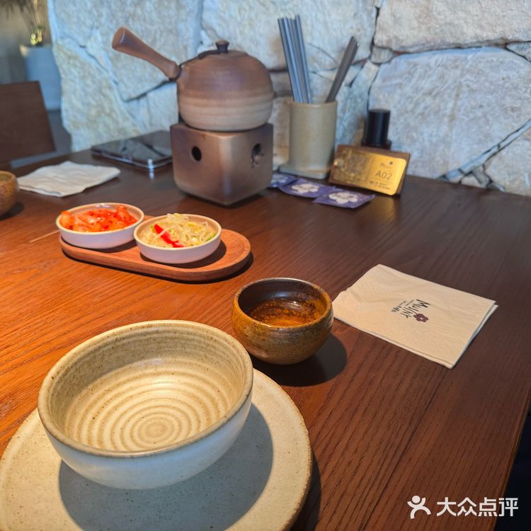 这家韩国料理超正宗！部队锅料超足