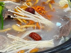 -九寨沟特色牦牛肉汤锅