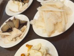-天宜隆蘑菇宴火锅(石景山旗舰店)