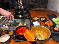 -肉甲韩国木炭烤肉(新壹街1店)