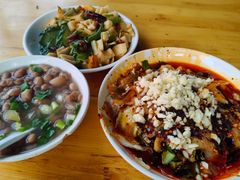 -赵姐猪耳朵饭店