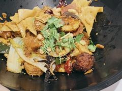 -醉人椒麻辣香锅(王府井喜悦店)