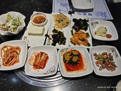 -青松馆韩国料理(香港中路佳世客店)