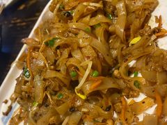 -蚝美人·生蚝海鲜烧烤(茶花园店)