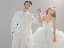 -至臻微拉婚纱摄影