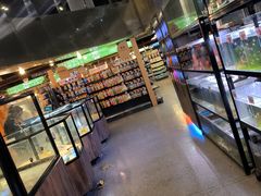 -宠物世家(仲盛世界商城店)