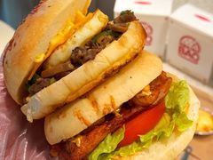 -必胜客(WOW中心城店)