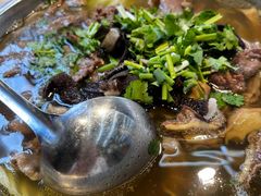 -谢老五跷脚牛肉·非遗传承店