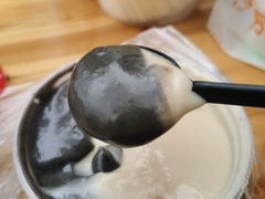 鸳鸯糊-鞠氏黑芝麻糊(水塔店)