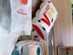 -麦当劳(浦江镇绿地乐和城店)