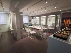 -目艮眼镜SHOWROOM(品牌集合店)