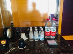-江门新会碧桂园凤悦凤凰酒店(万达广场店)