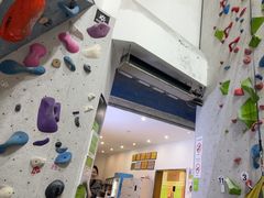 -龙景攀岩(海峡世茂广场店)