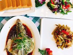 -快乐海鲜酒楼(滇池路店)
