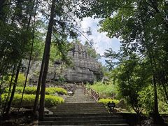 -梭布垭石林景区