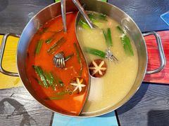 -四季喧黔味豆米火锅(万达广场店)