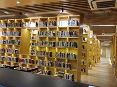 -漕河泾街道图书馆(漕河泾社区文化活动中心店)