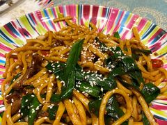 新疆炒面-新疆伊宁远征餐厅