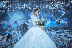 -拉瑞娜LaReine婚纱礼服高级定制