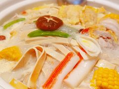 -三人行骨头王火锅(长寿店)