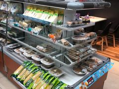 -全家便利店(江湾镇站店)