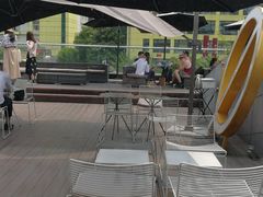 -UNI UNI(环亚凯瑟琳店)