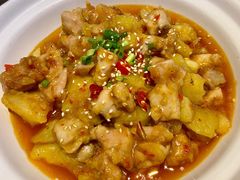 洋芋焖鸡-壹霖·洱语云南菜(方恒国际店)
