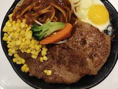 -汤姆家的牛排意面披萨(融创茂店)
