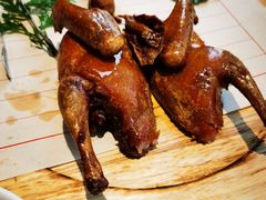 琥珀脆香乳鸽-悦融·京鲁菜·露台花园(安定门店)