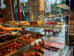 -老鼎万春卤菜(五代传承创始老店)