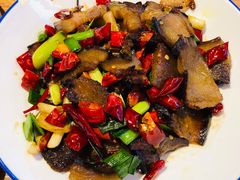 蒜椒炒湘西腊肉-印象鲵宴·张家界地标美食名片(溪布街店)