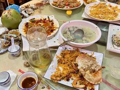 -三亚火车头万人海鲜广场